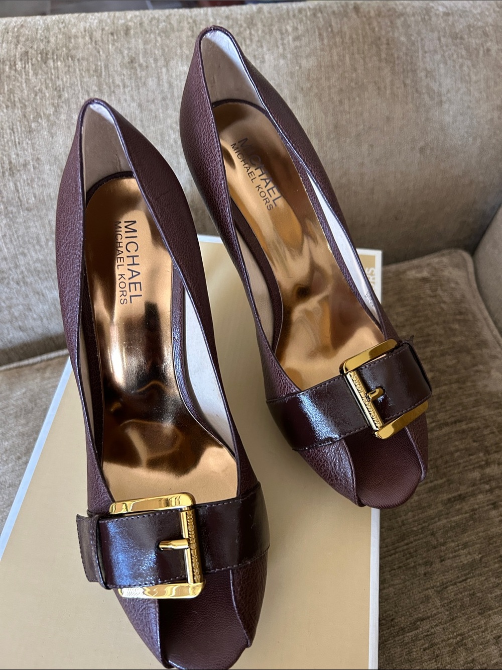 MICHAEL Michael Kors Dark Brown genuine leather Peep-Toe Pumps with Gold Buckle